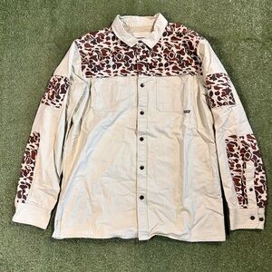 HeyBo Light Green & Camo Vented Longsleeve Button Up Shirt